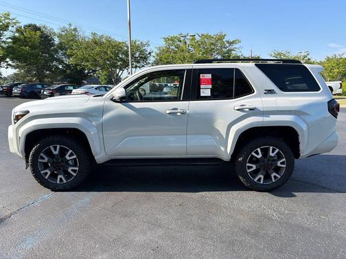 Wind Chill Pearl 2026 Toyota 4Runner TRD Sport Premium