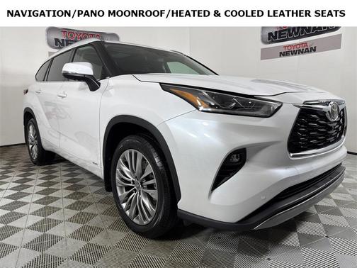 2025 Toyota Highlander Hybrid Platinum