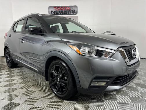 2020 Nissan Kicks SR