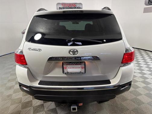 2013 Toyota Highlander SE