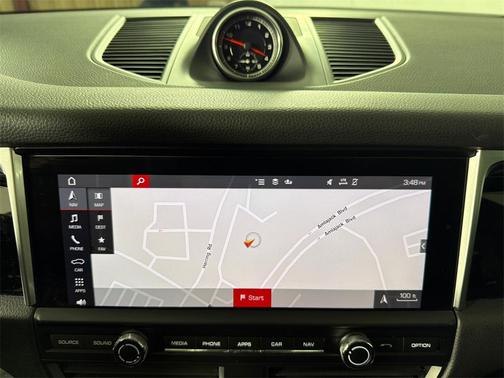 2021 Porsche Macan Base