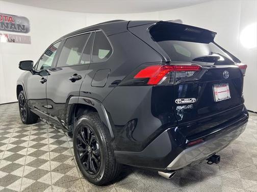 2023 Toyota RAV4 Hybrid SE