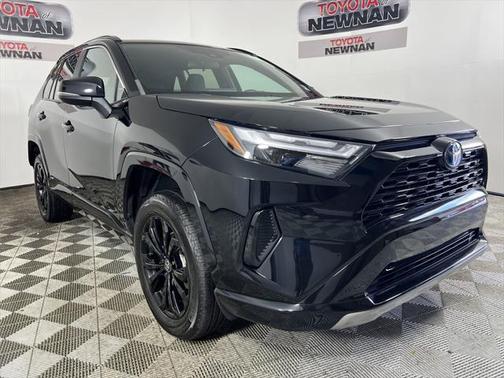 2023 Toyota RAV4 Hybrid SE