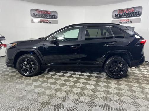 2023 Toyota RAV4 Hybrid SE