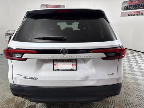 2024 Toyota Grand Highlander XLE