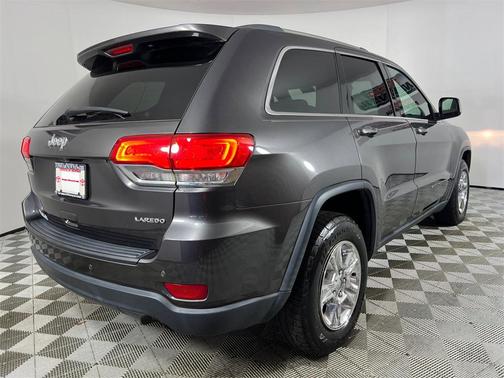 2017 Jeep Grand Cherokee Laredo