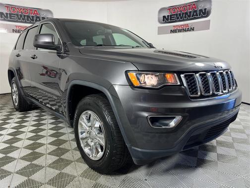 2017 Jeep Grand Cherokee Laredo