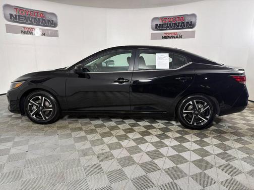 Super Black 2024 Nissan Sentra SV