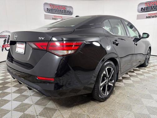 Super Black 2024 Nissan Sentra SV