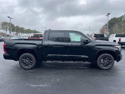 2025 Toyota Tundra Platinum