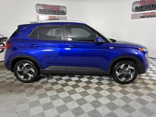 2022 Hyundai VENUE SEL