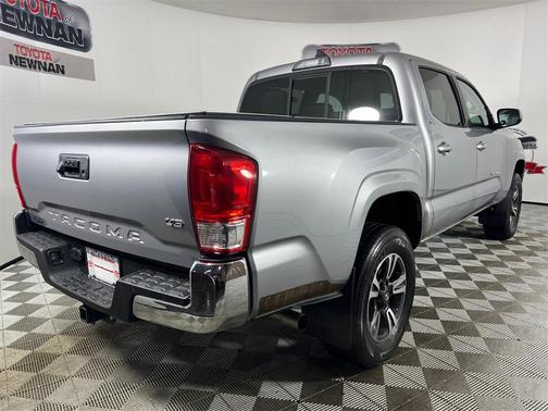 2016 Toyota Tacoma SR5