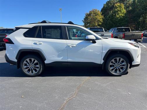 2025 Toyota RAV4 XLE Premium
