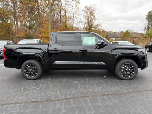 2026 Toyota Tundra Hybrid Platinum