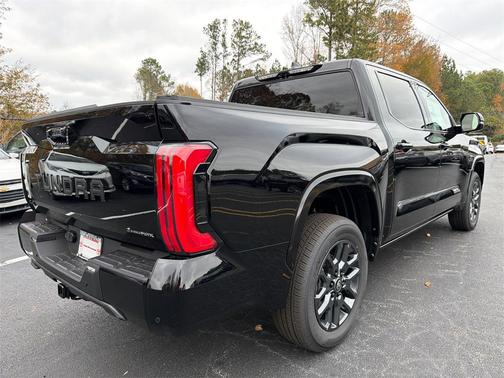 2026 Toyota Tundra Hybrid Platinum