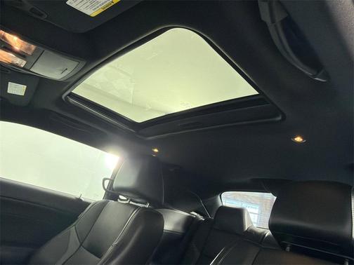 2015 Dodge Challenger SXT Plus