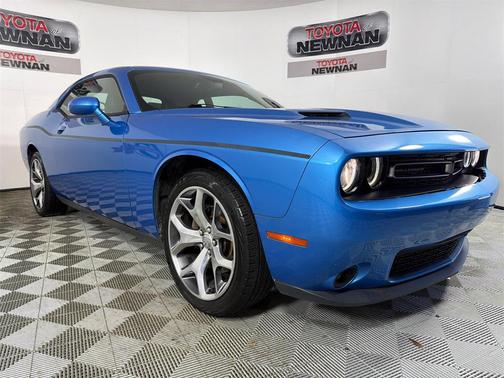 2015 Dodge Challenger SXT Plus