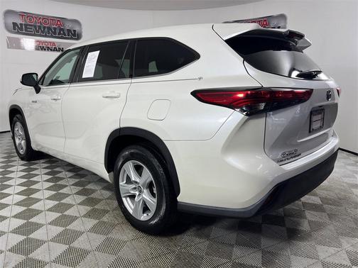 2021 Toyota Highlander Hybrid LE