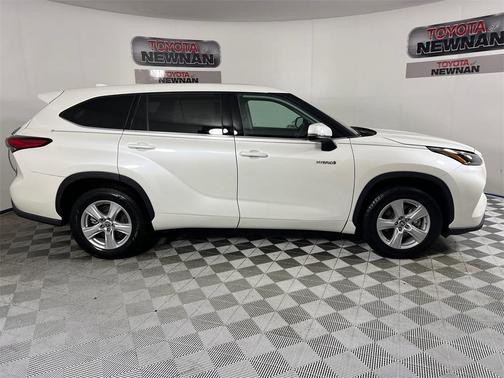 2021 Toyota Highlander Hybrid LE