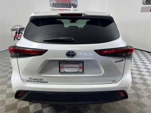2021 Toyota Highlander Hybrid LE