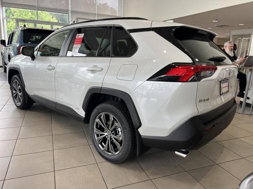 2025 Toyota RAV4 Hybrid XLE Premium
