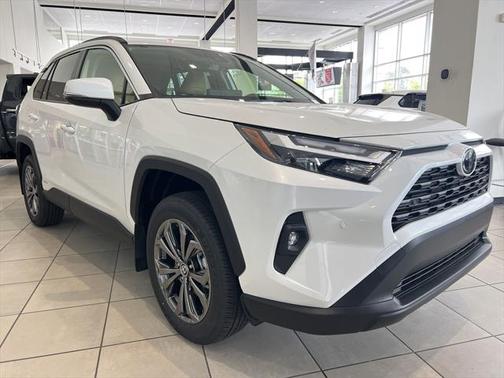 2025 Toyota RAV4 Hybrid XLE Premium
