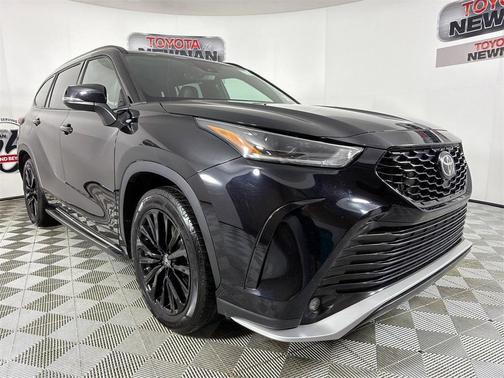 2023 Toyota Highlander XSE