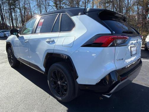 2025 Toyota RAV4 Hybrid SE