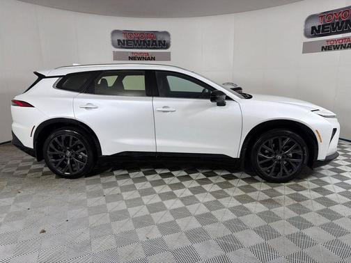 2025 Toyota Crown Signia Limited