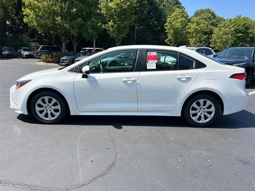 2025 Toyota Corolla LE