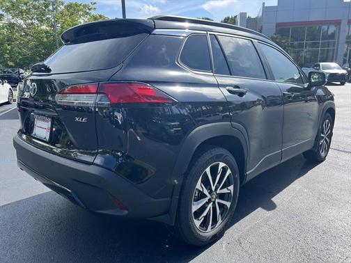 2025 Toyota Corolla Cross XLE