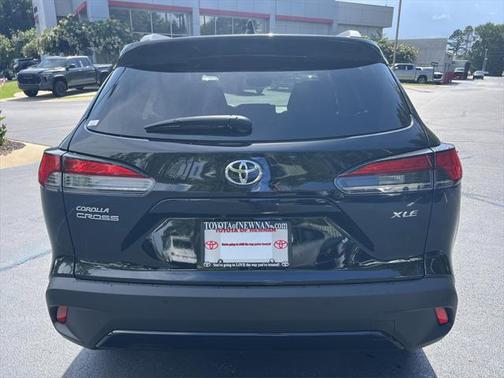2025 Toyota Corolla Cross XLE