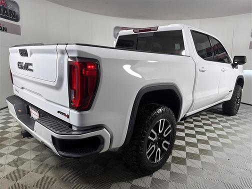 2022 GMC Sierra 1500 AT4