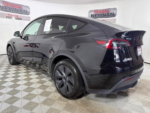 2024 Tesla Model Y Long Range Dual Motor All-Wheel Drive