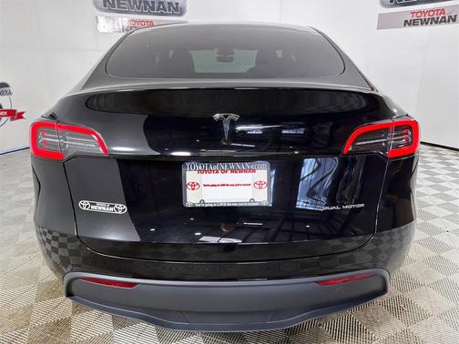 2024 Tesla Model Y Long Range Dual Motor All-Wheel Drive