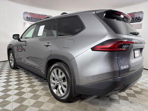 Heavy Metal 2025 Toyota Grand Highlander Limited