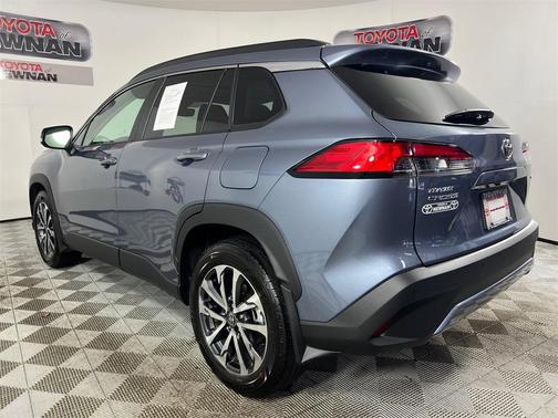 2025 Toyota Corolla Cross XLE