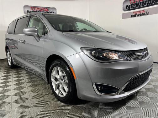 2018 Chrysler Pacifica Touring Plus