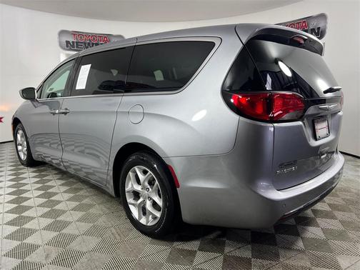 2018 Chrysler Pacifica Touring Plus