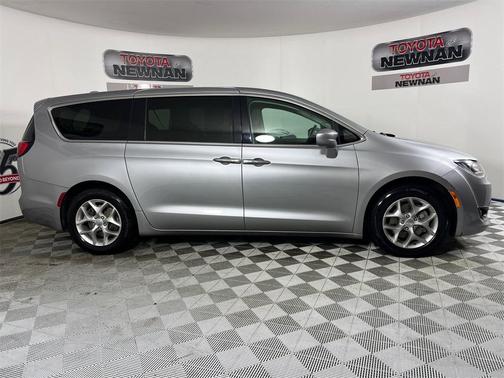 2018 Chrysler Pacifica Touring Plus
