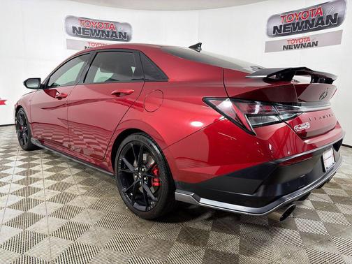 Ultimate red 2024 Hyundai ELANTRA N Base