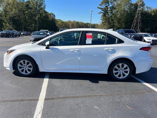 2026 Toyota Corolla LE
