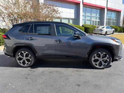 2025 Toyota RAV4 Hybrid SE