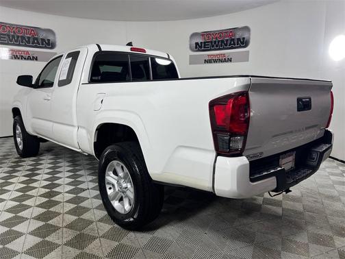 2022 Toyota Tacoma SR
