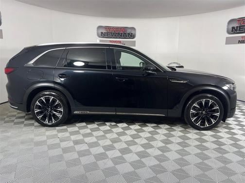 2024 Mazda CX-90 PHEV Premium Plus