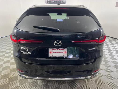 2024 Mazda CX-90 PHEV Premium Plus