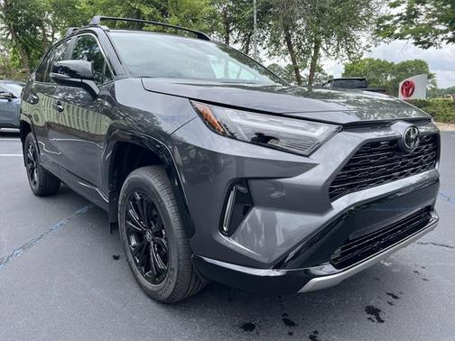 2025 Toyota RAV4 Hybrid SE
