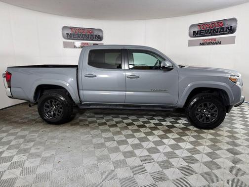 Cement 2020 Toyota Tacoma SR5