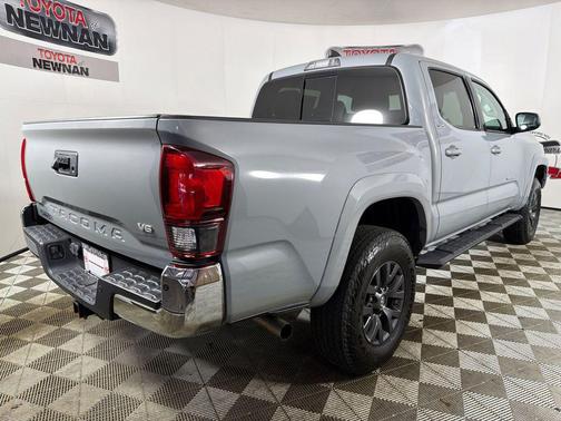 Cement 2020 Toyota Tacoma SR5