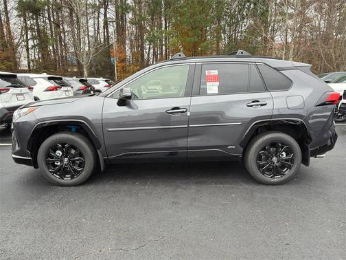 2025 Toyota RAV4 Hybrid SE